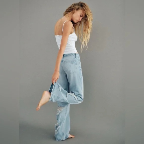 Zara NWT Y2K Back Ripped TRF Grunge Relaxed-Cut Boyfriend Mid-Rise Jeans Size 10 - Picture 5 of 14